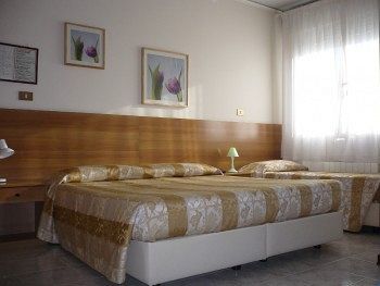 Hotel Sport Портогруаро Екстериор снимка